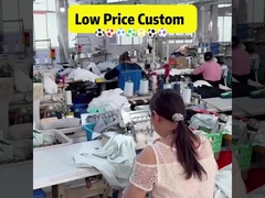 Benutzerdefinierte blaue Fußballkits Ärmellänge Kurz/Lang Teamname Platzierung Vorder-/Rücken-/Schulter-/Hülse